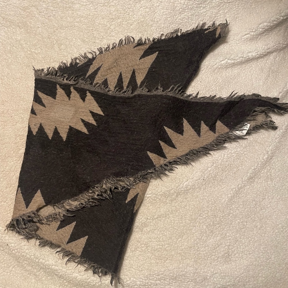 Wilfred Reversible Wool Triangle Scarf
